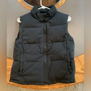 Express Black Quilted Puffer Vest - Women’s. MEDIUM